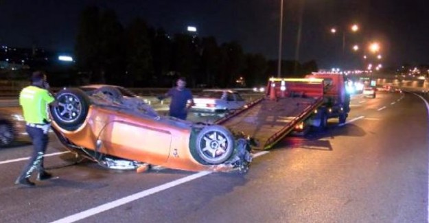 Ambulansa Yol Vermeyen Sürücü, Bu Defa Kazaya Neden Oldu
