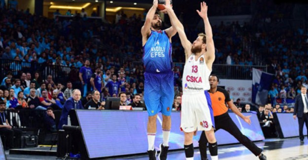 Anadolu Efes Buducnost VOLI Deplasmanında