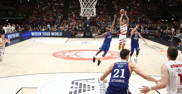 Anadolu Efes, İspanya’da Galibiyet Arıyor!