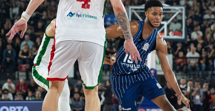 Anadolu Efes, Karşıyaka'yı Deplasmanda Geçti