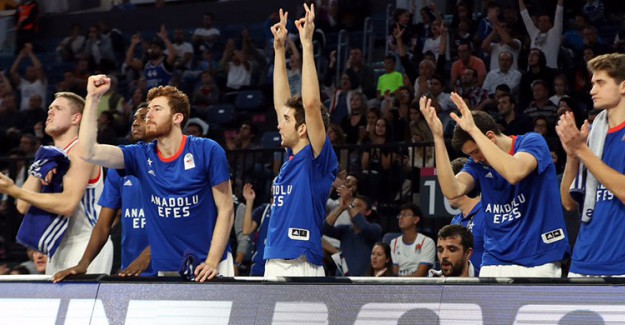 Anadolu Efes Logosunu Değiştirdi!