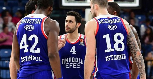 Anadolu Efes Rakibini Kolay Geçti