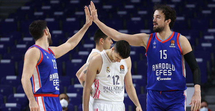 Anadolu Efes Real Madrid'i 90-63 Yenmeyi Başardı