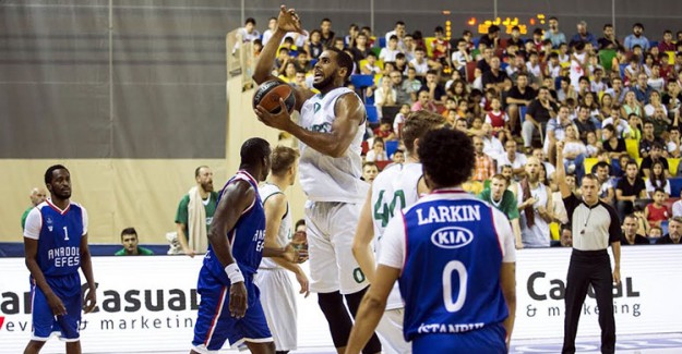 Anadolu Efes, Zalgiris Karşısında Tutunamadı!