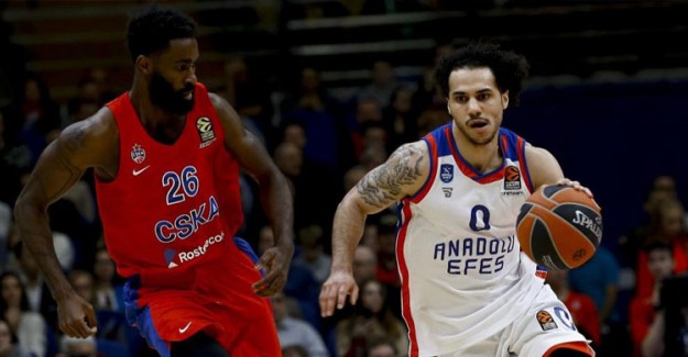 Anadolu Efes'i Kimse Durduramıyor