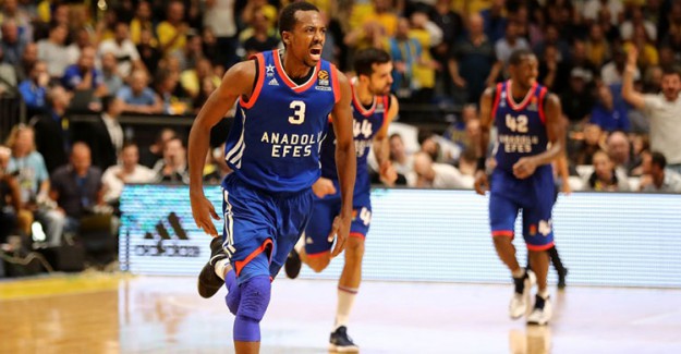 Anadolu Efes’te Yaprak Dökümü Sürüyor!