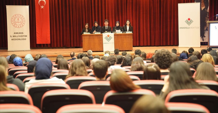 Anadolu Mektebi Yazar Okumaları Programı