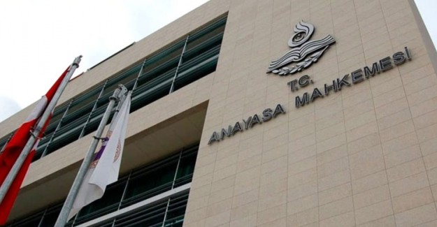 Anayasa Mahkemesi, YÖK'ün Yetkisini Kısıtladı