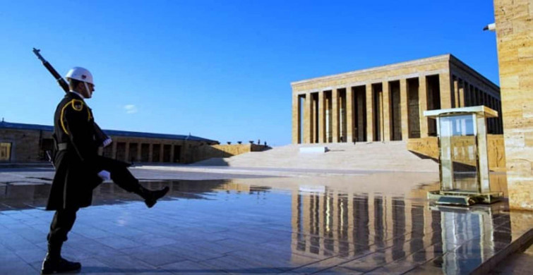 Anıtkabir bayramda ziyarete açık mı, kaça kadar açık?