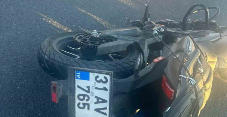 Ankara-Eskişehir yolunda iki motosikletin otomobile çarpması sonucu 2 yaralı