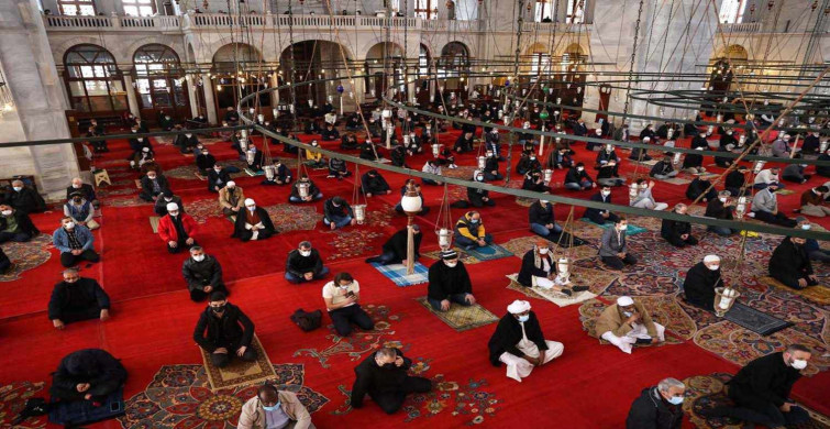 Ankara, İstanbul, İzmir bayram namazı saatleri! Bayram namazı nasıl kılınır? Bayram namazı detayları