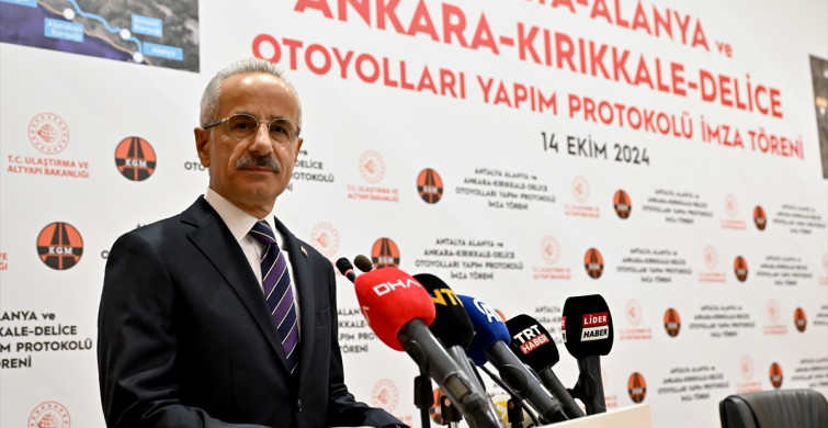 Ankara-Kırıkkale-Delice ve Antalya-Alanya Otoyolu Projeleri İçin İmzalar Atıldı