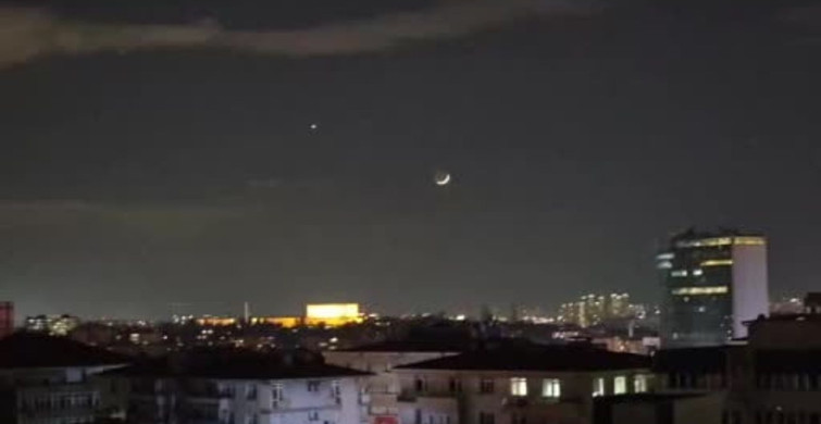 Ankara'da Ay Yıldız Görsel Şöleni