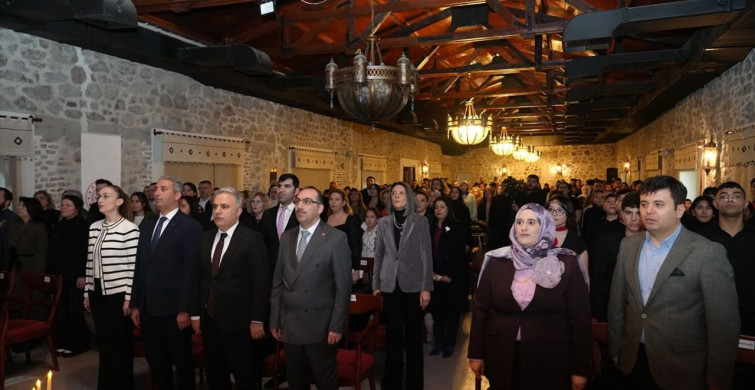 Ankara'da Çocuklar İçin Şiir ve Müzik Dinletisi Düzenlendi