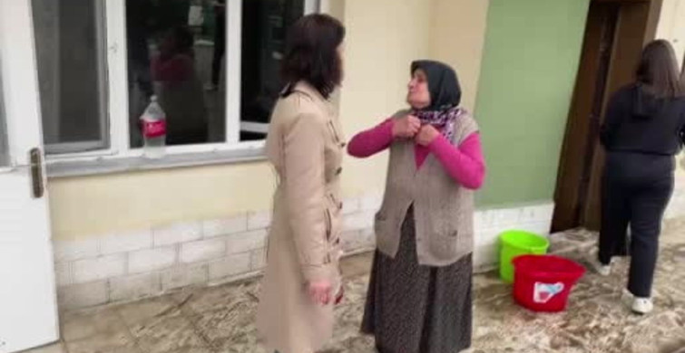Ankara'da sağanak yağış yaşandı, yaşlı çiftin evi sular altında kaldı
