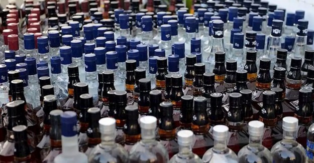 Ankara'da Sahte İçki Operasyonunda 10 Bin 404 Şişe Sahte İçki Ele Geçirildi