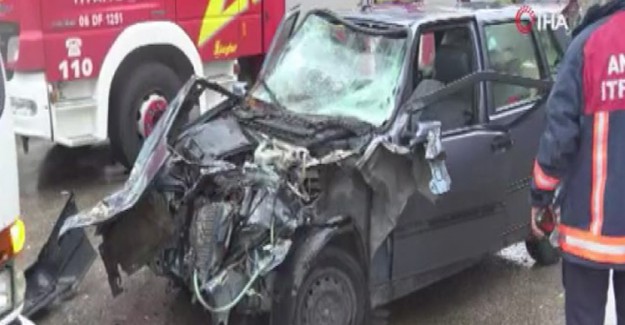 Ankara'da Trafik Kazası: 2 Yaralı
