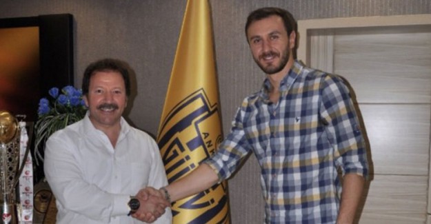 Ankaragücü Korcan Çelikay İle Sözleşme Uzattı!