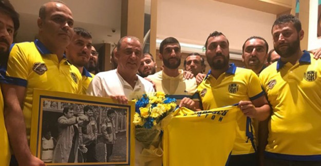 Ankaragücü Taraftarından Fatih Terim’e Ziyaret!