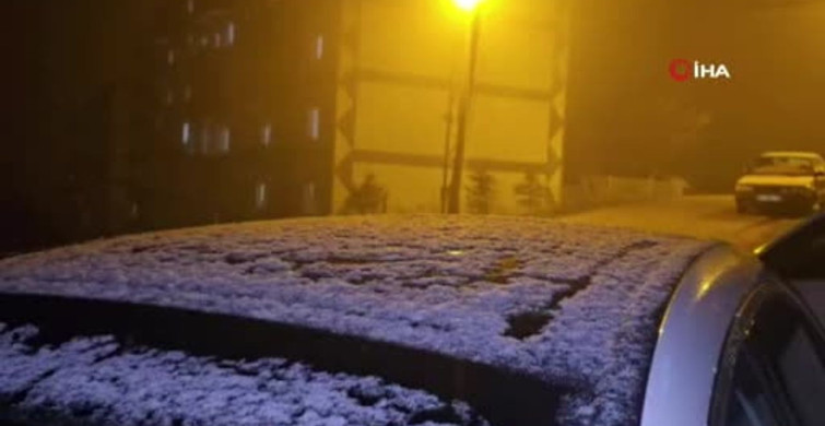 Ankara'nın Haymana İlçesinde Nisan Ayında Kar Yağışı
