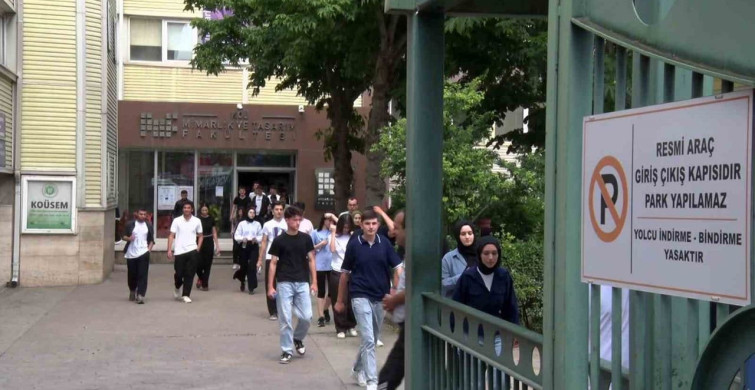 Anne Antalya'da, kızı Kocaeli'de ter döktü: görüntülü aramada heyecanlı bekleyiş