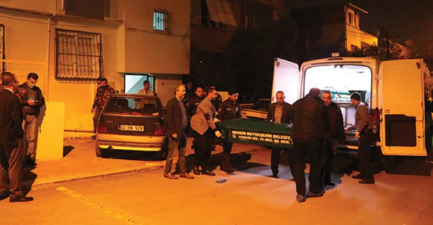 Anne Babasını Bıçaklayarak Öldüren Evlat Dehşeti