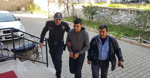 Annesini 15 Yerinden Bıçaklayan Zanlı Tutuklandı