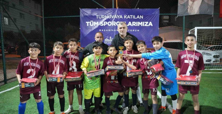Antakya Belediyesi'nin 2. Futbol Turnuvası Görkemli Bir Şekilde Gerçekleşti