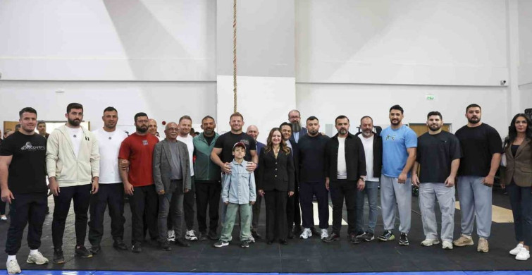 Antalya büyükşehir belediyesi güreşçileri Kırkpınar’a hazır