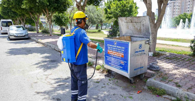 Antalya Büyükşehir Belediyesi İlaçlama Çalışmalarını Sürdürüyor