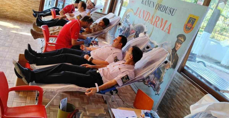 Antalya Jandarmasından Kan Bağışı Destek Kampanyası