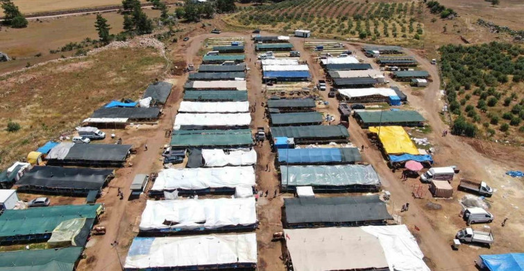 Antalya Kurban Pazarı'nda Son Hazırlıklar Tamamlandı