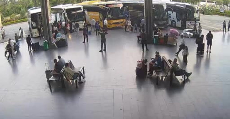 Antalya otobüs terminalinde sağlıksız gıda denetimi: 90 kilogram kerevit ele geçirildi