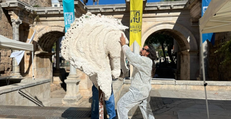 Antalya'da 10. Uluslararası Kaleiçi Old Town Festivali Devam Ediyor