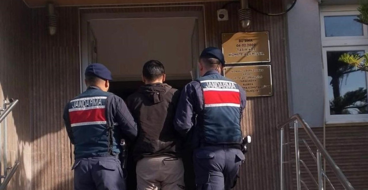 Antalya'da 28 Yıl Kesinleşmiş Hapis Cezasıyla Aranan Hükümlü Yakalandı