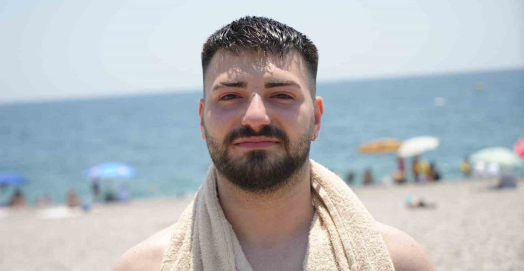 Antalya'da 38 derece sıcaklık, plajlar doldu taştı
