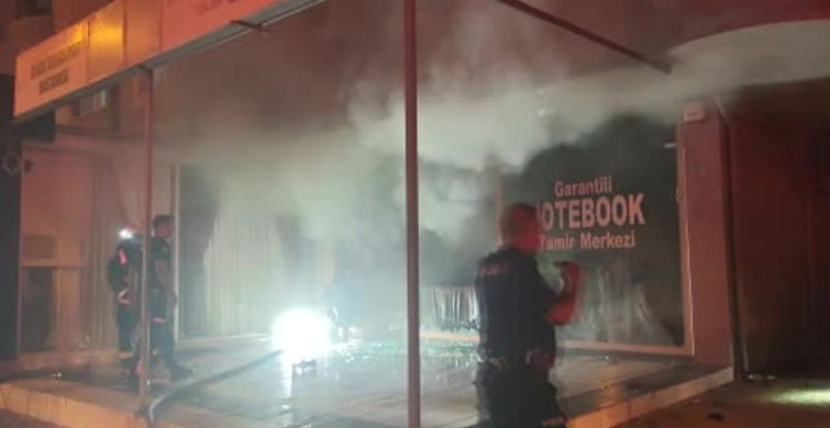 Antalya'da bilgisayar tamir dükkanında yangın: İş yeri sahibi gözyaşlarına boğuldu