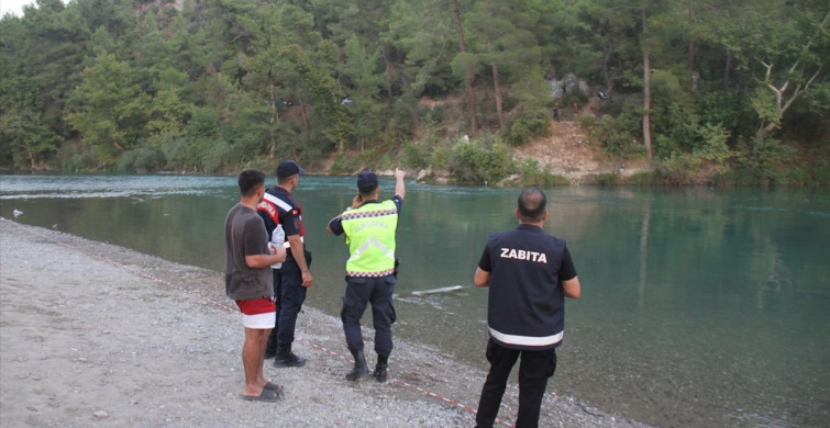Antalya'da Boğulma Olayı: 25 Yaşındaki Genç Hayatını Kaybetti