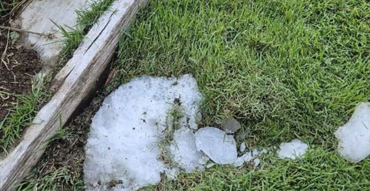 Antalya'da Buz Kütlesi Düşüşü Güvenlik Kamerasında Görüntülendi