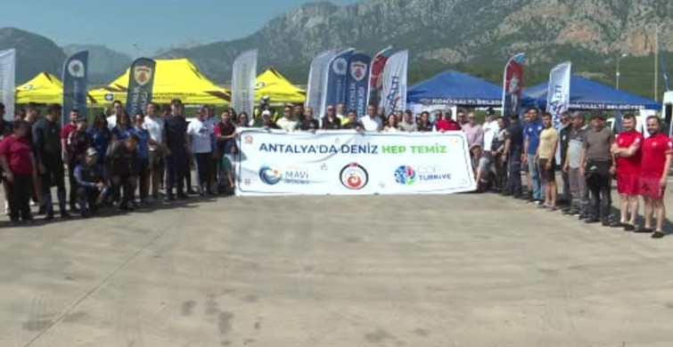 Antalya'da Deniz Dibi Temizliği Etkinliği: 38 Dalgıçla Atıklar Toplandı