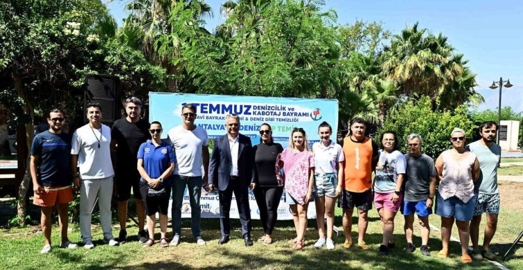 Antalya'da deniz dibi temizliği sırasında çok sayıda plastik ve teneke atık toplandı