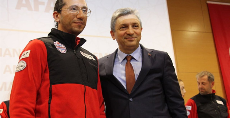 Antalya'da Deprem Şehitleri Anıldı