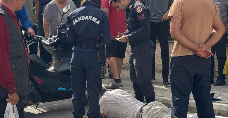 Antalya'da Eşini Bıçakla Yaralayan Şüpheli Yakalandı