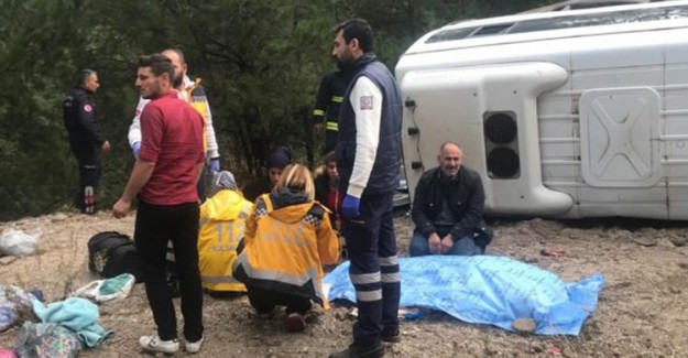 Antalya'da Feci Kaza! Ölü Ve Yaralılar Var