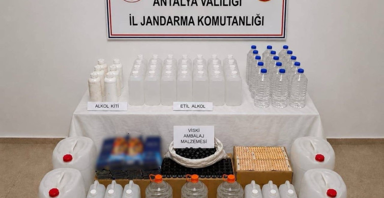 Antalya'da Kaçak Alkol Operasyonu: 160 Litre Etil Alkol Ele Geçirildi