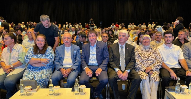 Antalya'da Kardeşlik Temalı Panel Düzenlendi