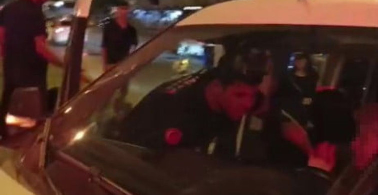 Antalya'da kavşakta iki hafif ticari aracın çarpışması sonucu 3 kişi yaralandı