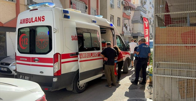 Antalya'da Komşular Arasında Bıçaklı Kavga