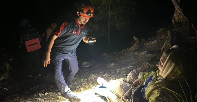 Antalya'da Mahsur Kalan Turist Kurtarıldı