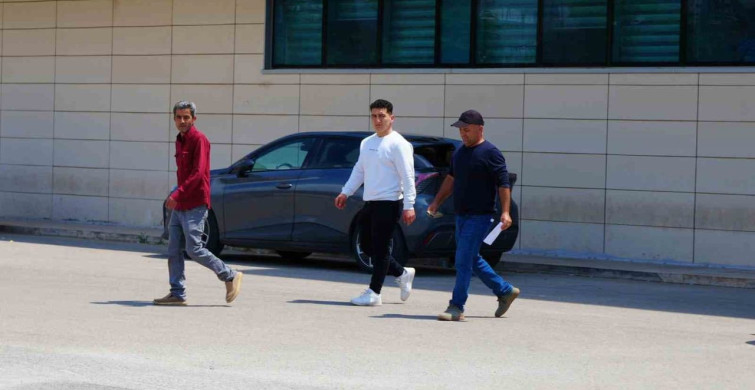 Antalya'da Motosiklet Kazası: İki Genç Hayatını Kaybetti
